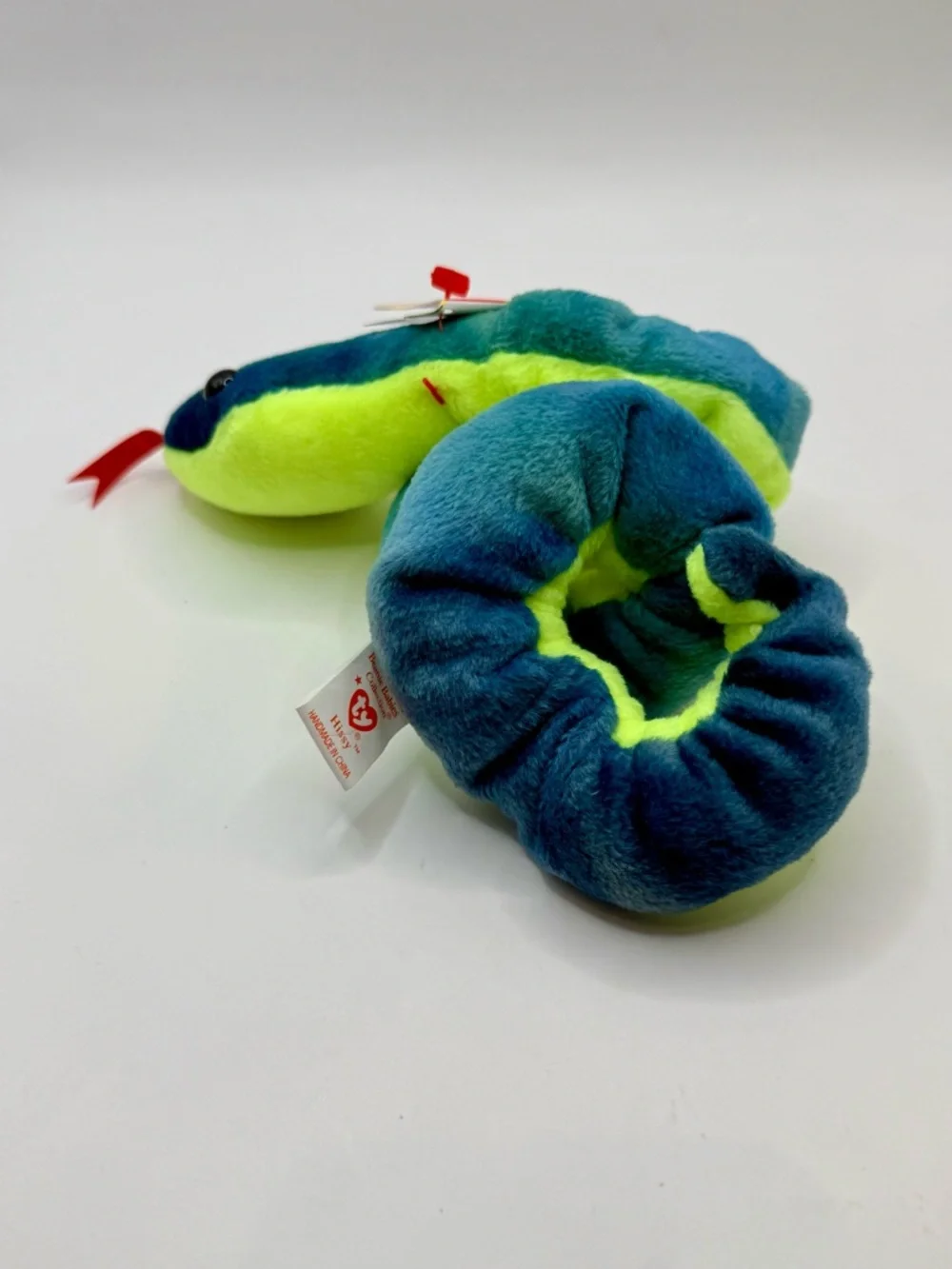 Vintage Ty Beanie Babies “Hissy” Snake Plush – 1997 Original